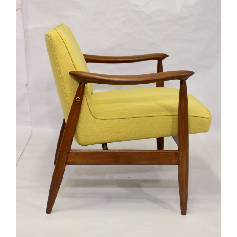 Vintage armchairs GFM-87 Juliusz Kedziorek yellow fabric 1960