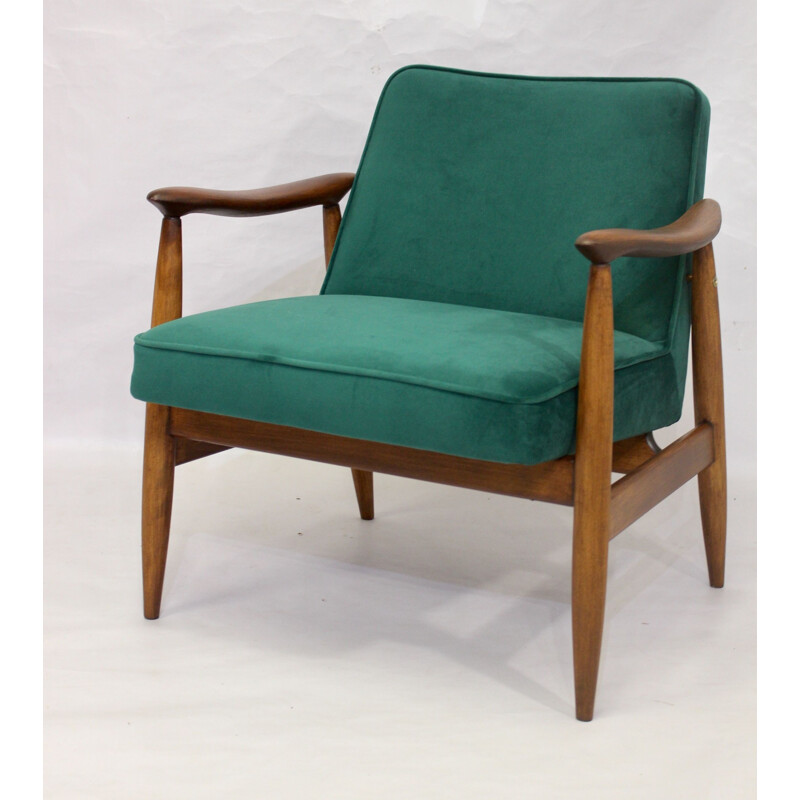 Vintage armchairs GFM-87 Juliusz Kedziorek green velvet fabric 1960