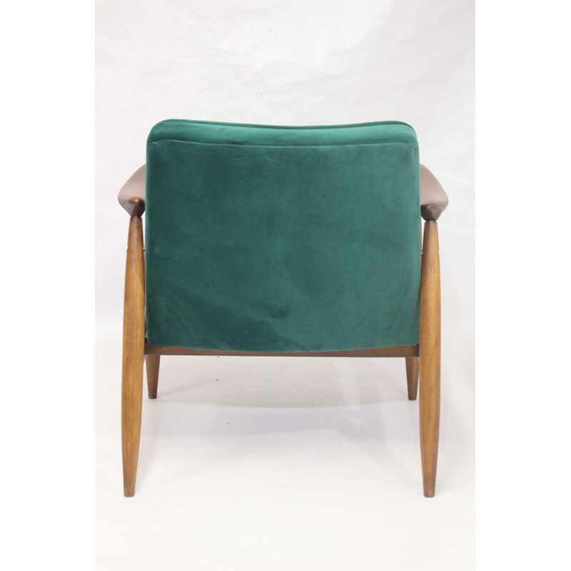 Vintage armchairs GFM-87 Juliusz Kedziorek green velvet fabric 1960