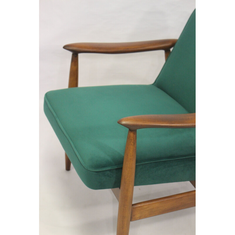 Vintage armchairs GFM-87 Juliusz Kedziorek green velvet fabric 1960