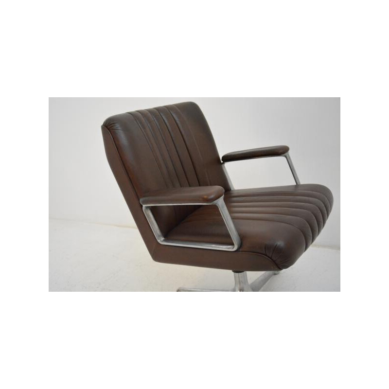 Tecno armchair in brown leather, Osvaldo BORSANI - 1960s