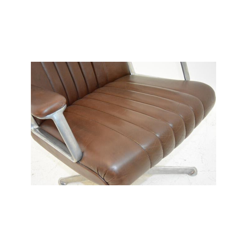 Tecno armchair in brown leather, Osvaldo BORSANI - 1960s