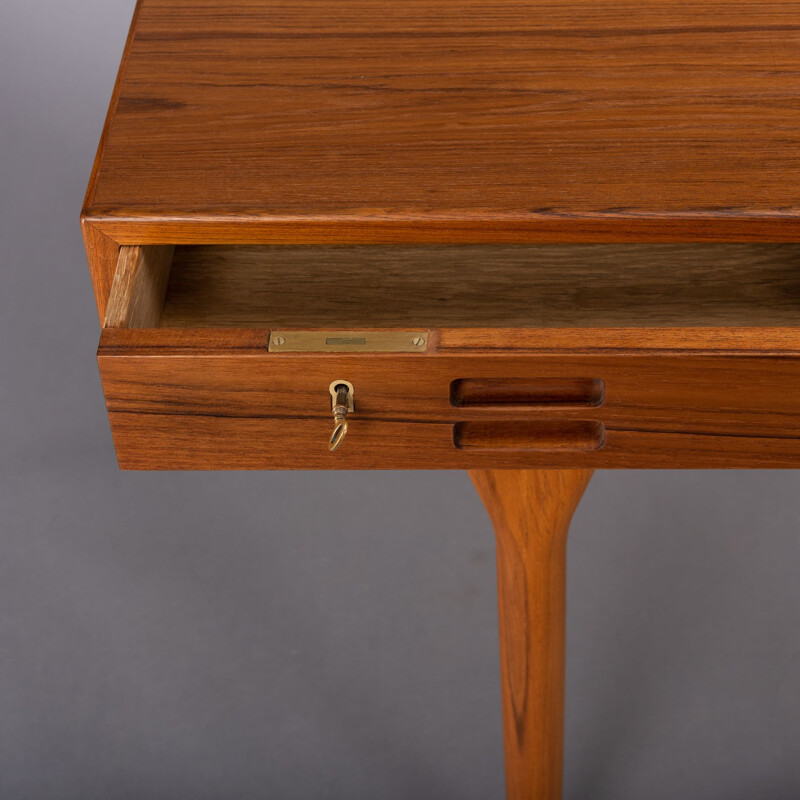 Midcentury Teak Classic 4 drawer Teak Desk by Nanna Ditzel for Soren Willadsen, 1960s