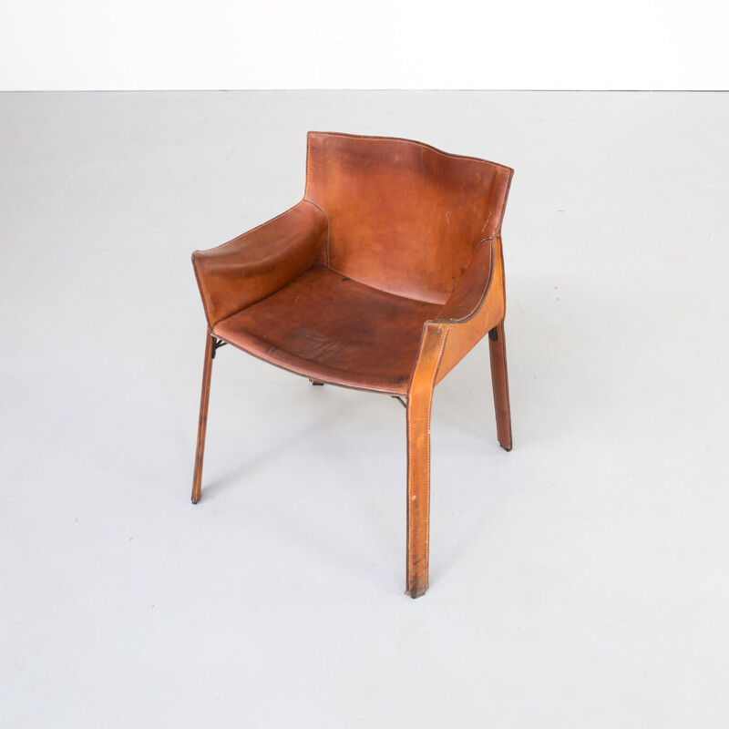 Vintage cognac leather chair Giancarlo Vegni 'P90' for Fasem 1980s