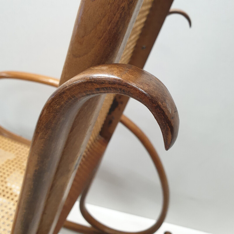 Rocking chair vintage en bois courbé et en toile par Thonet 1930