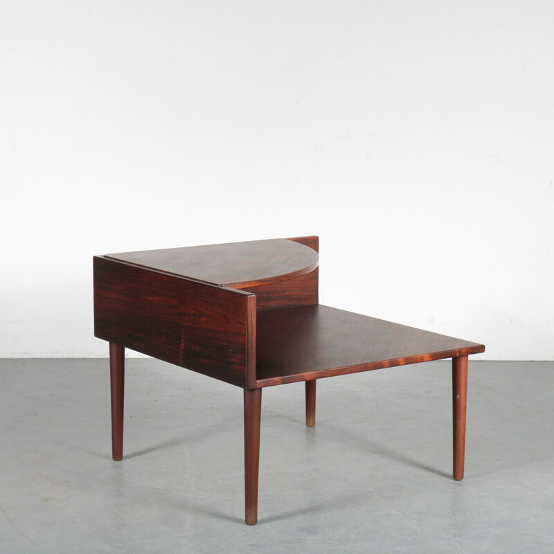 Table d'appoint vintage d'angle en palissandre au Danemark 1960