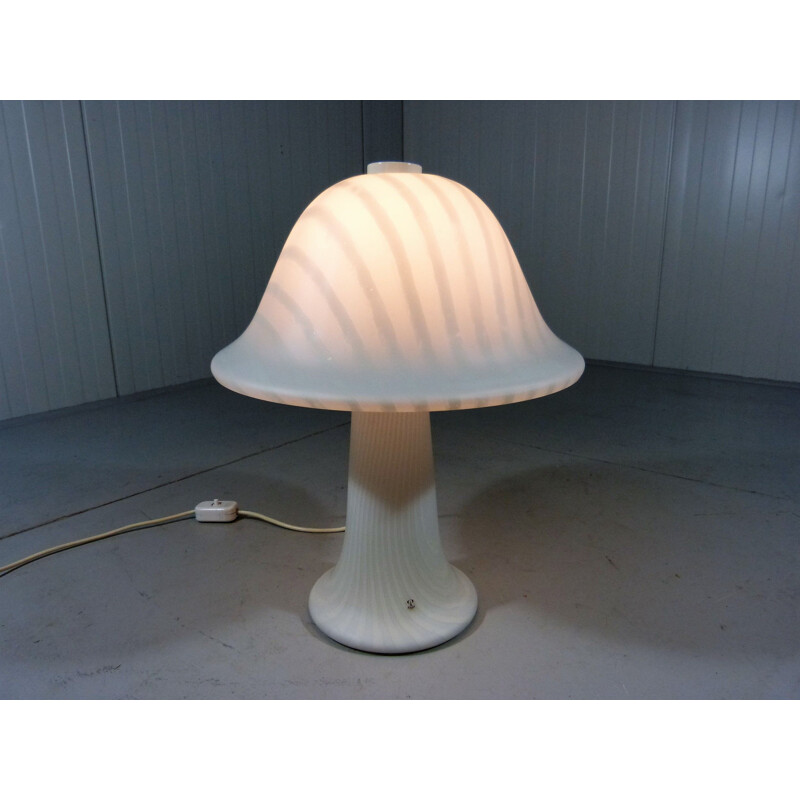 Lampe de table vintage en verre strié et champignon par Peill et Putzler, Allemagne 1970