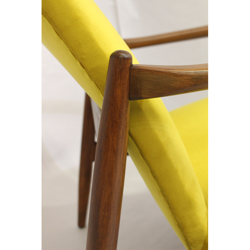 Pair of vintage armchairs GFM-142 Edmund Homa yellow velvet-like fabric 1960 