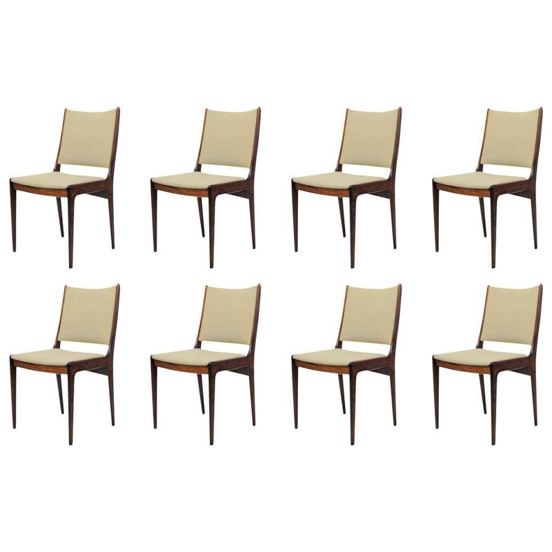 Set van 8 oude rozenhouten stoelen Inc. Herstoffering Acht door Johannes Andersen voor Uldum Møbler, Denemarken 1960