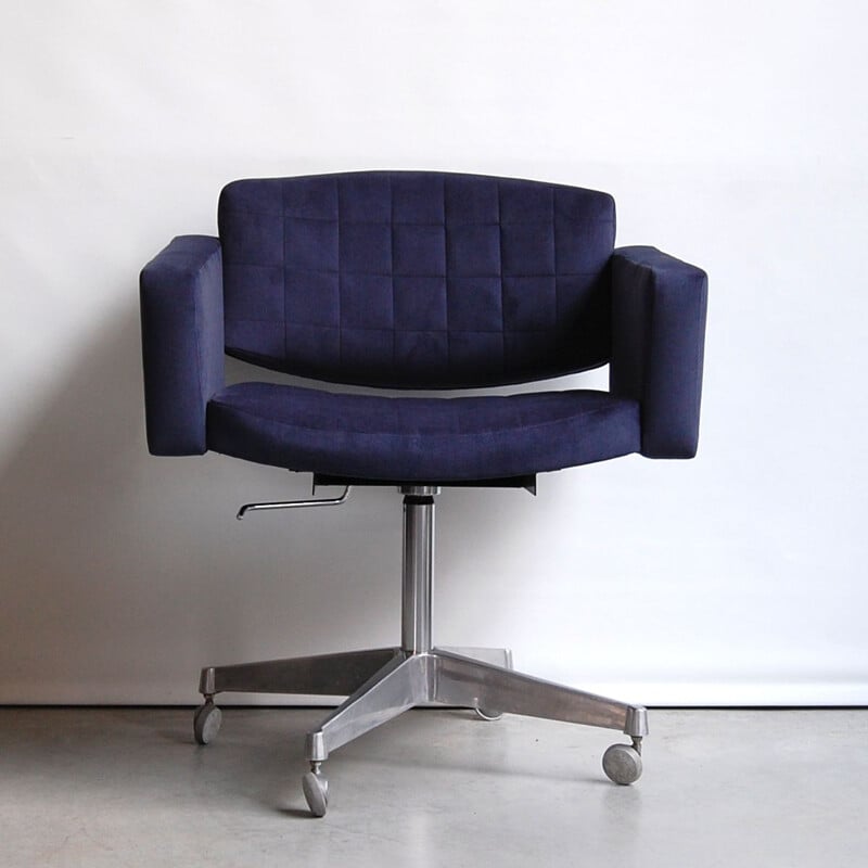 Vintage office armchair model Conseil by Pierre Guariche for Meurop 1961