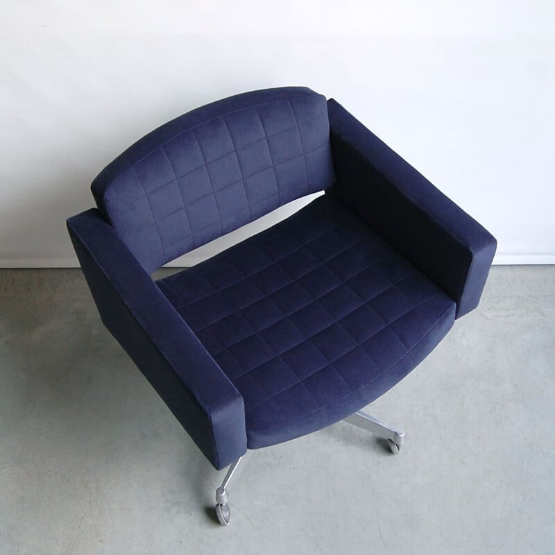 Vintage office armchair model Conseil by Pierre Guariche for Meurop 1961