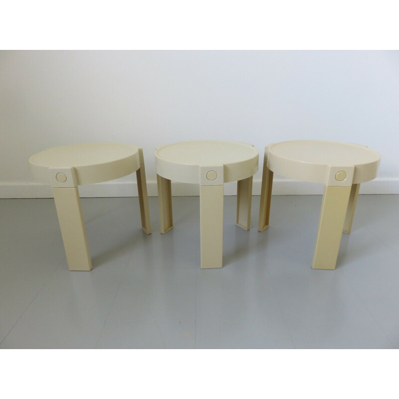 Set of 3 vintage nesting tables in white plastic holland 1970