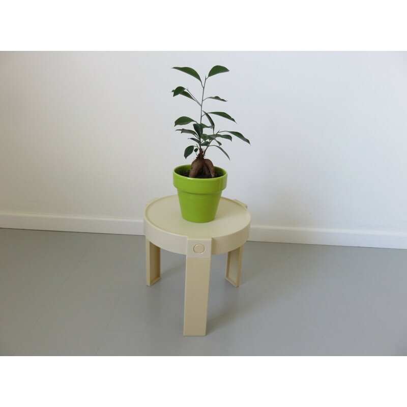 Set of 3 vintage nesting tables in white plastic holland 1970