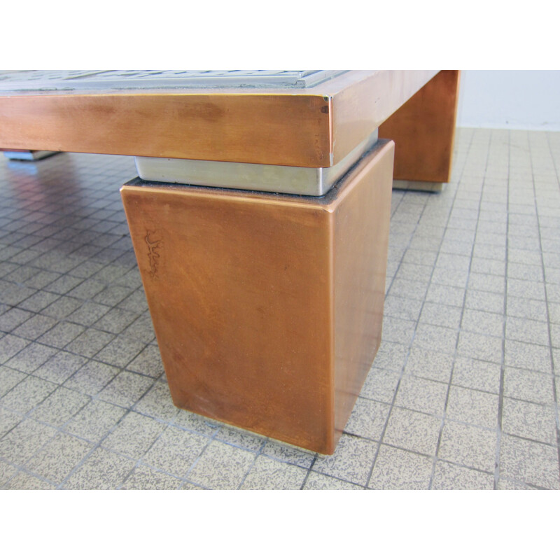 Table basse vintage avec incrustation de métal art brutaliste Belgo Chrom cuivre
