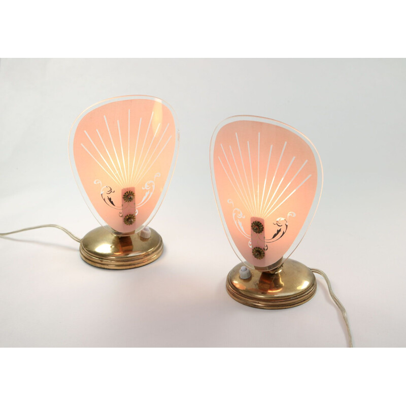 Paar vintage roze glazen tafellampen 1950