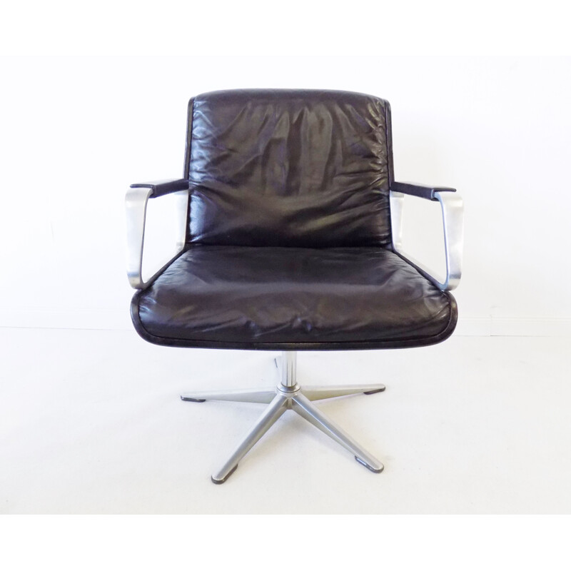 Paire de fauteuils vintage en cuir noir par Wilkhahn Delta 2000 