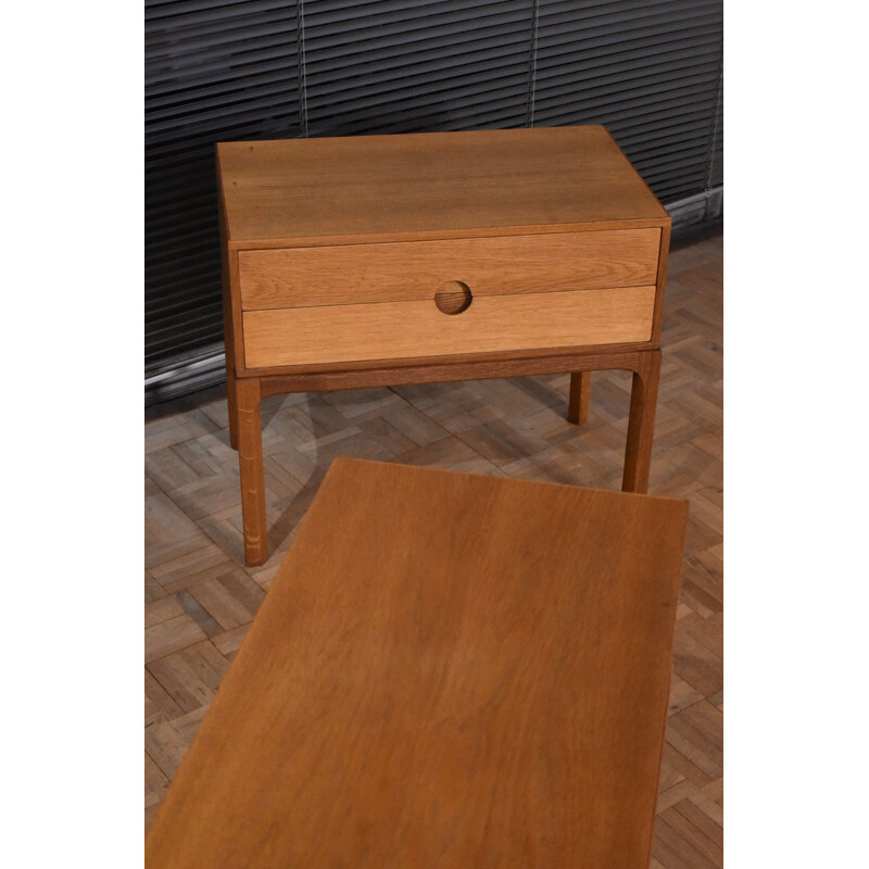 Pair Of vintage Model 384 Oak Nightstands kai Kristiansen For Aksel Kjersgaard