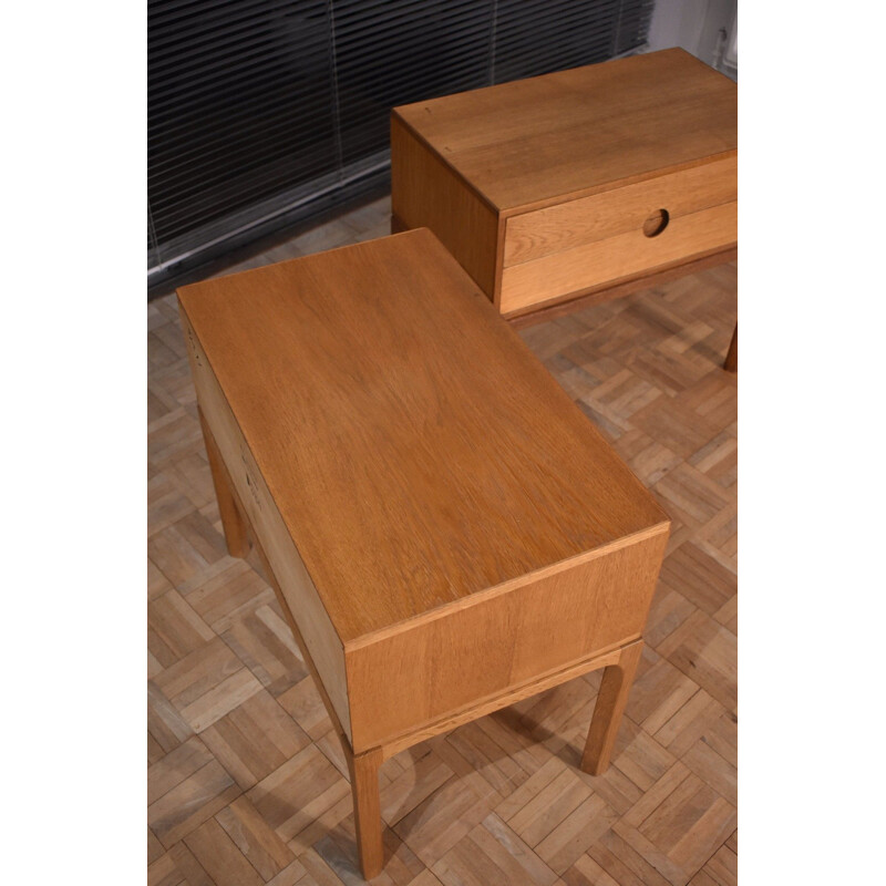 Pair Of vintage Model 384 Oak Nightstands kai Kristiansen For Aksel Kjersgaard