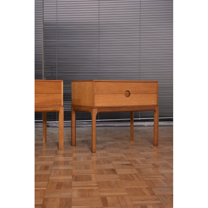 Pair Of vintage Model 384 Oak Nightstands kai Kristiansen For Aksel Kjersgaard