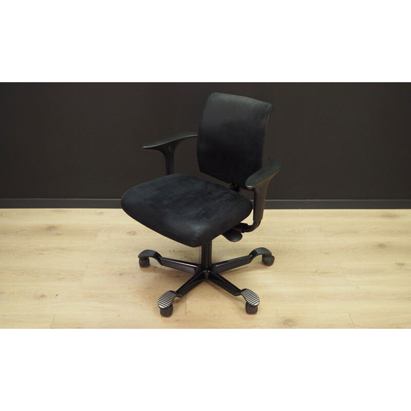 Vintage office chair Model H05 5100 by HAG. Original black, metal Scandinavian 1990's