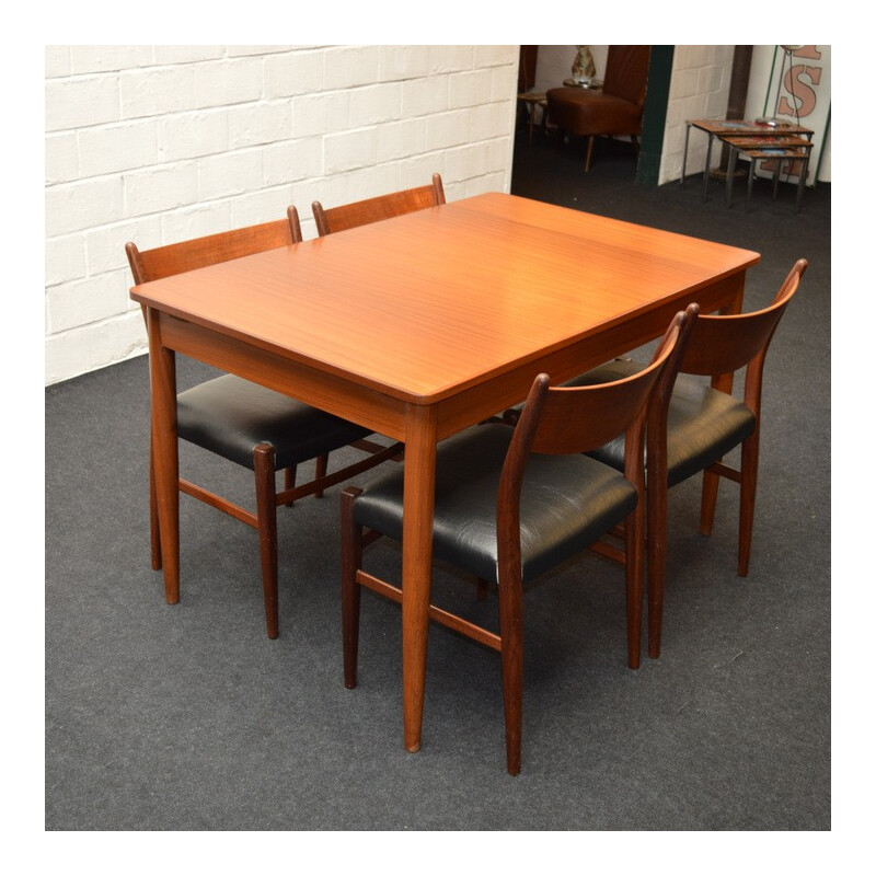 Ensemble de 4 chaises à repas et d'une table à rallonges, Cees BRAAKMAN - 1970