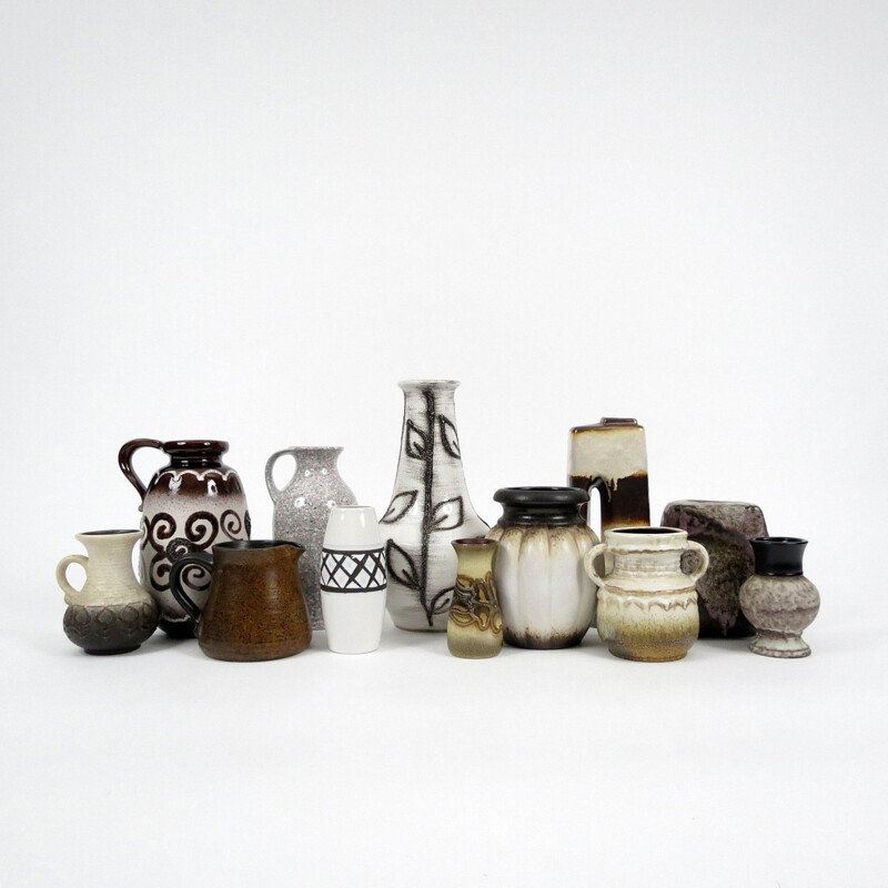 Set di 12 vasi in ceramica vintage