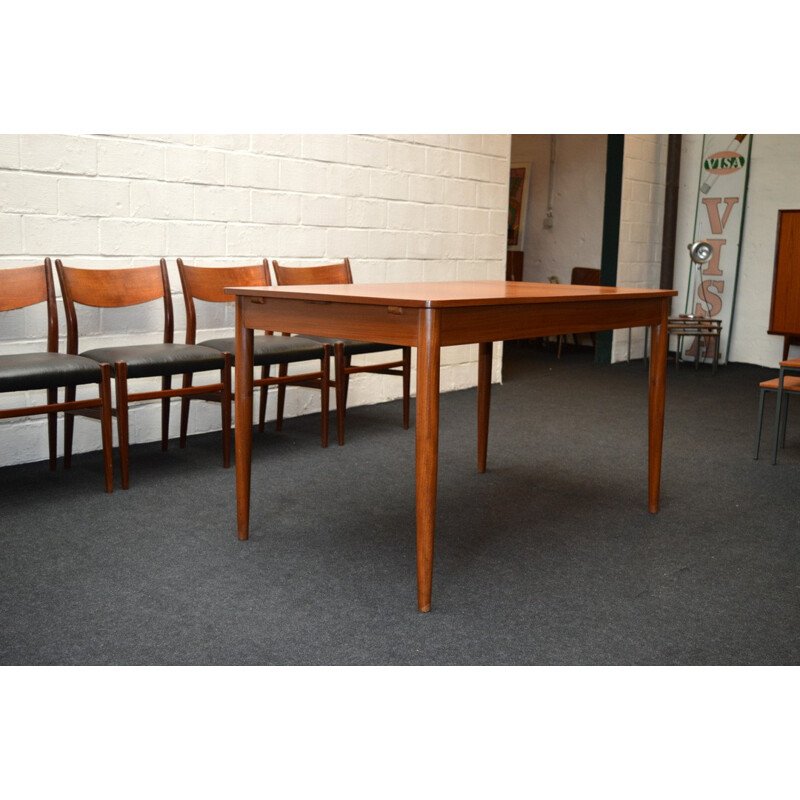 Dining set of a Pastoe extendable table and 4 chairs, Cees BRAAKMAN - 1970s