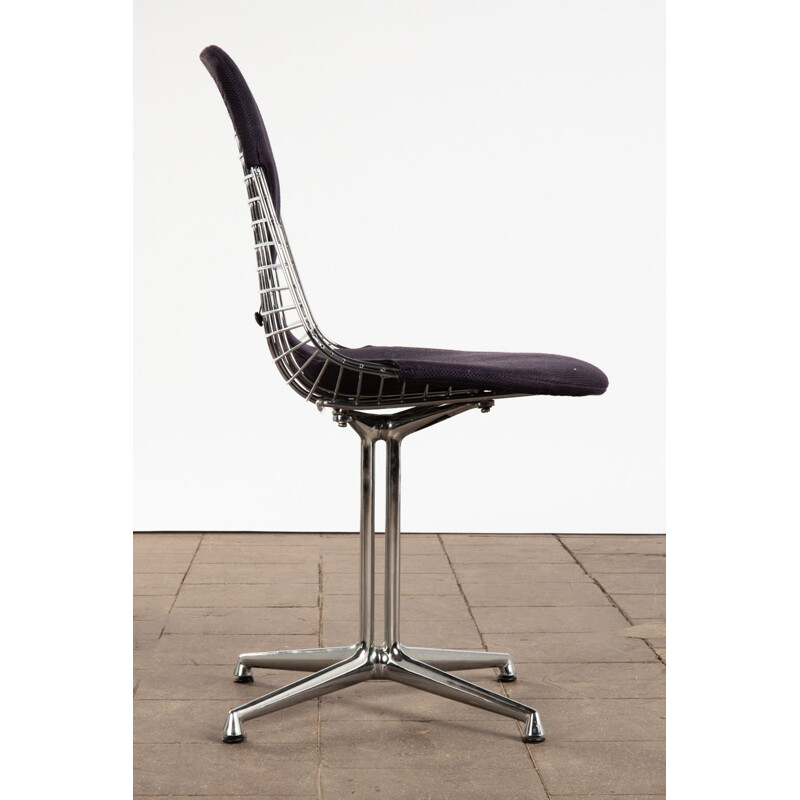 Suite de 4 chaises vintage DKR "Bikini" tissu bleu marine, Charles Eames pour Herman Miller 
