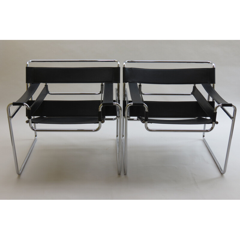 Fauteuil Vintage  Wassily B3 en cuir noir Marcel Breuer B 1980