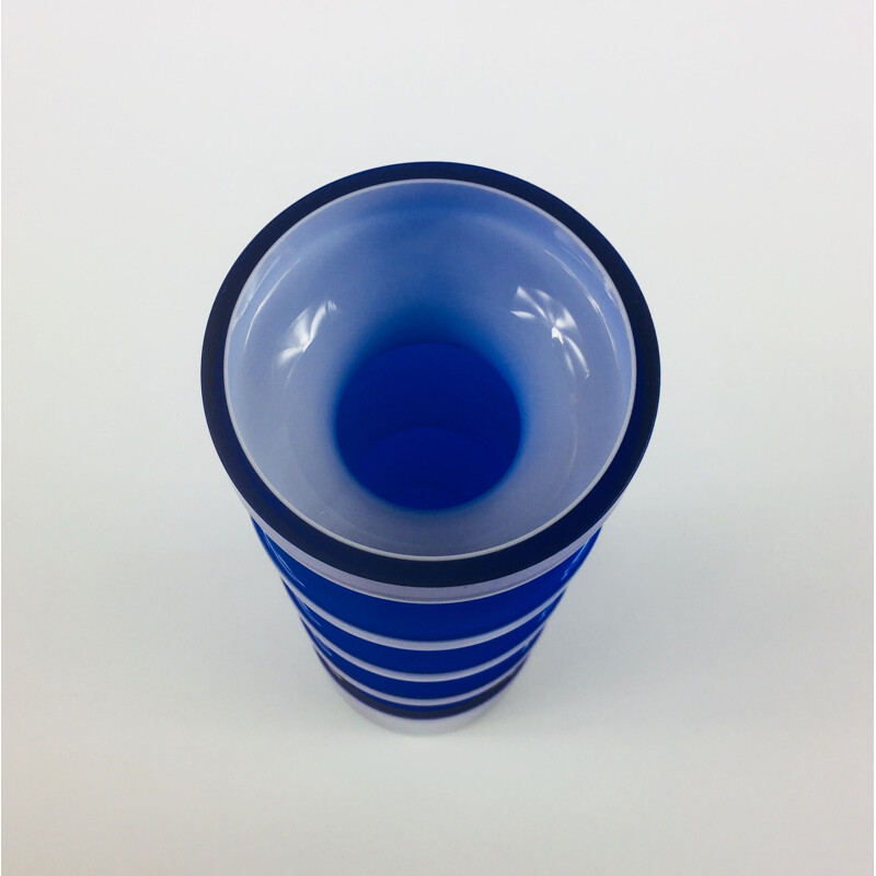 Vase vintage en verre bleu de Per-Olof Ström pour Alsterfors, Scandinavie 1960
