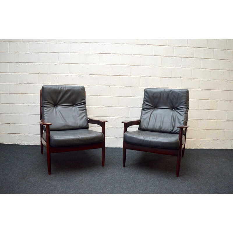 Pair of rosewood Scandinavian armchairs - 1960s