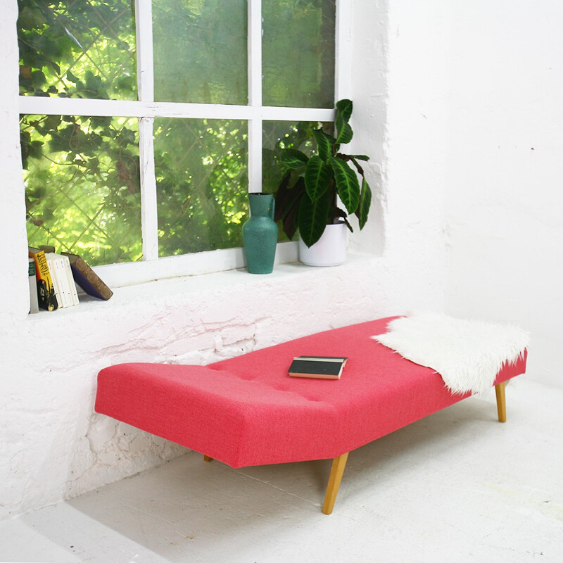 Daybed in pink fabric - 1950s