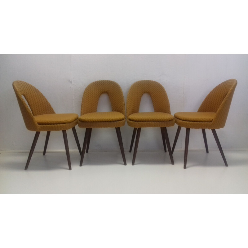 Conjunto de 4 sillas vintage de Antonín Šuman 1960