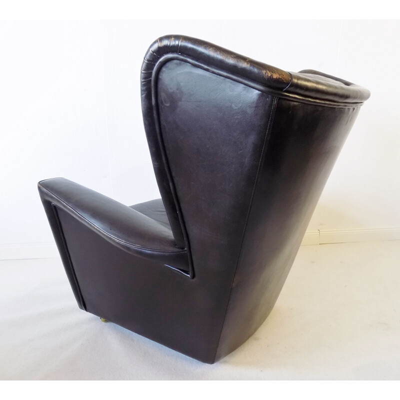 Pair  of vintage black leather wingback chairs Howard Keith for HK furniture