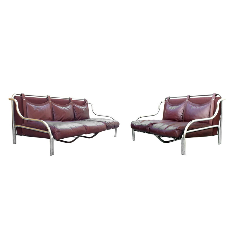 Par de sofás vintage cromados e de couro de Gae Aulenti para Poltronova, Itália 1965