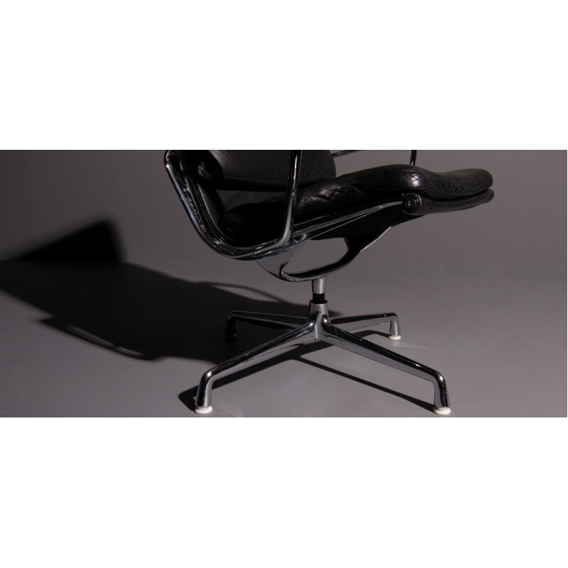 Vintage Eames lounge armchair model EA 216 soft pad black 1960