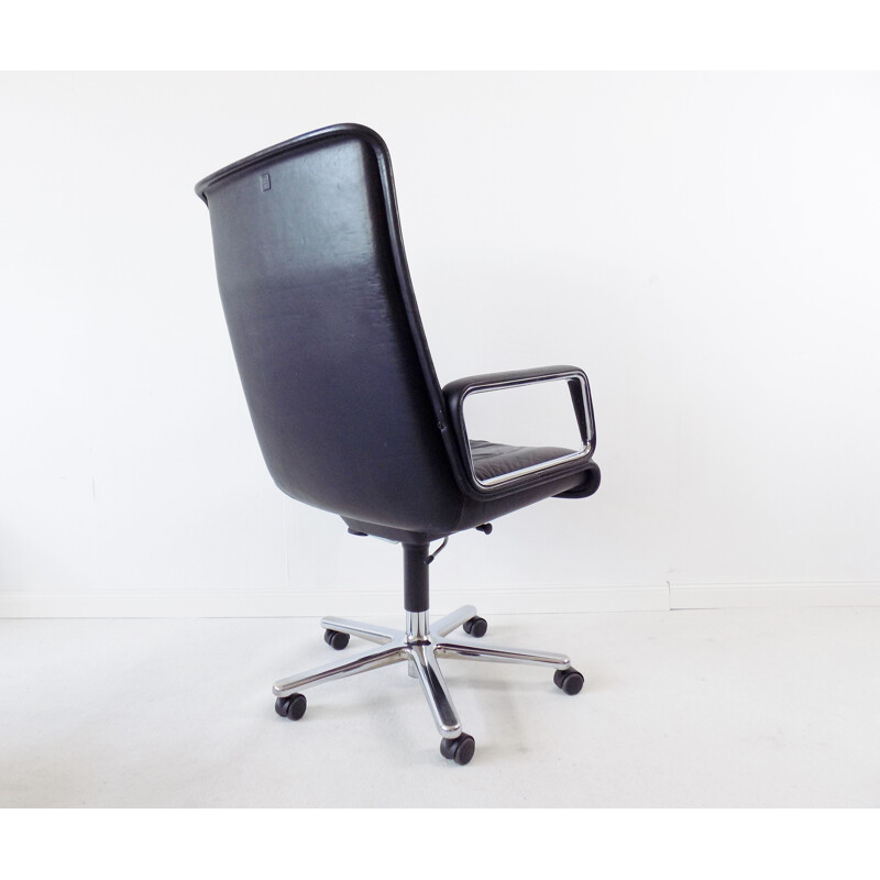 Vintage Highback black leather office chair by Delta Wilkhahn Delta 2000