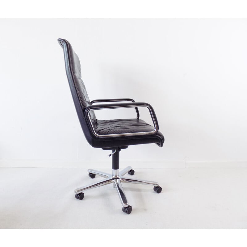 Vintage Highback black leather office chair by Delta Wilkhahn Delta 2000