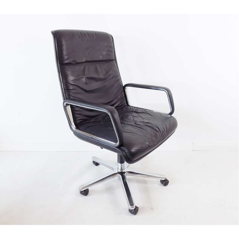 Vintage Highback black leather office chair by Delta Wilkhahn Delta 2000