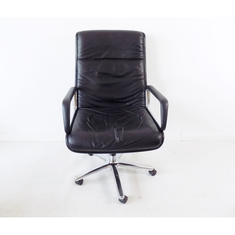 Vintage Highback black leather office chair by Delta Wilkhahn Delta 2000