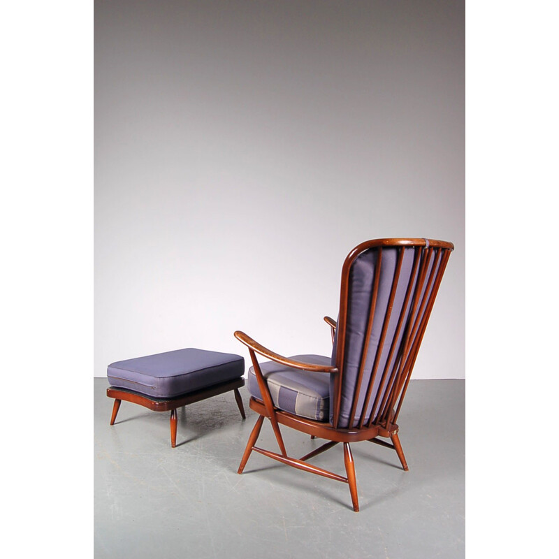 Armchair and its foot rest  in beech and purple fabric, Lucian ERCOLANI - 1950s