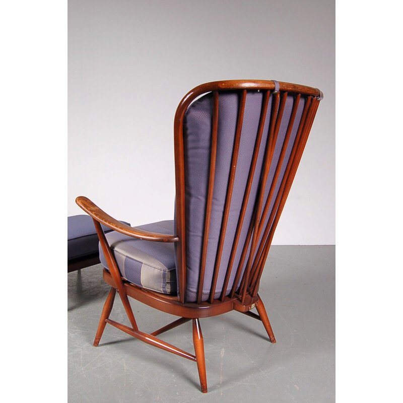 Armchair and its foot rest  in beech and purple fabric, Lucian ERCOLANI - 1950s