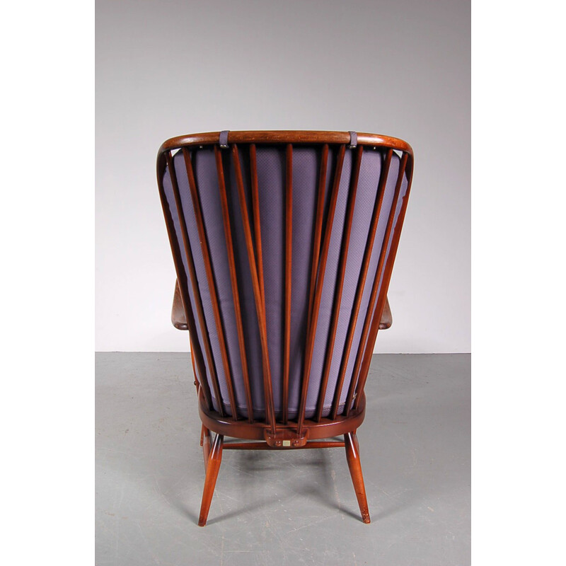 Ercol fauteuil en poef in beukenhout en paarse stof, Lucian ERCOLANI - 1950