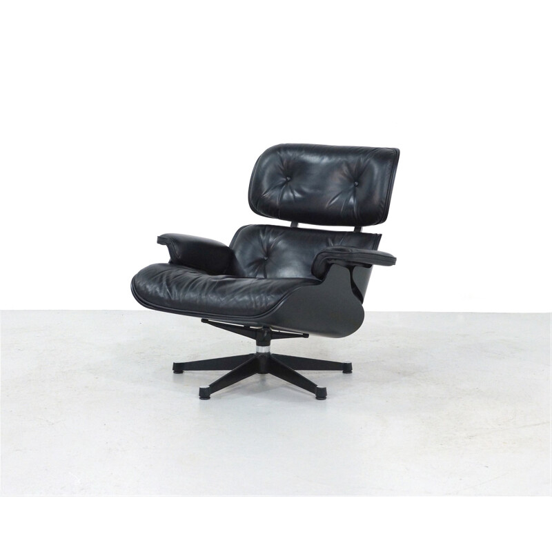 Vintage Lounge Chair by Charles & Ray Eames for Vitra 1992