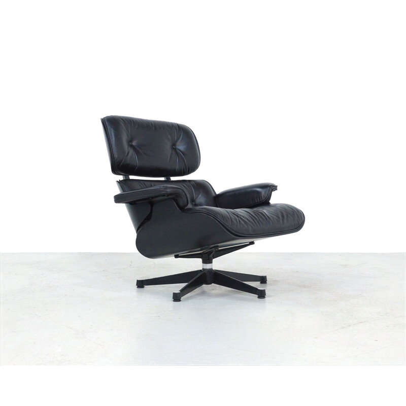 Vintage Lounge Chair by Charles & Ray Eames for Vitra 1992