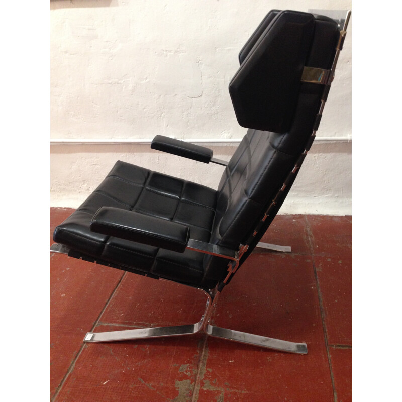 Airbone "Joker" black armchair in leather and chromium, Olivier MOURGUE - 1970s