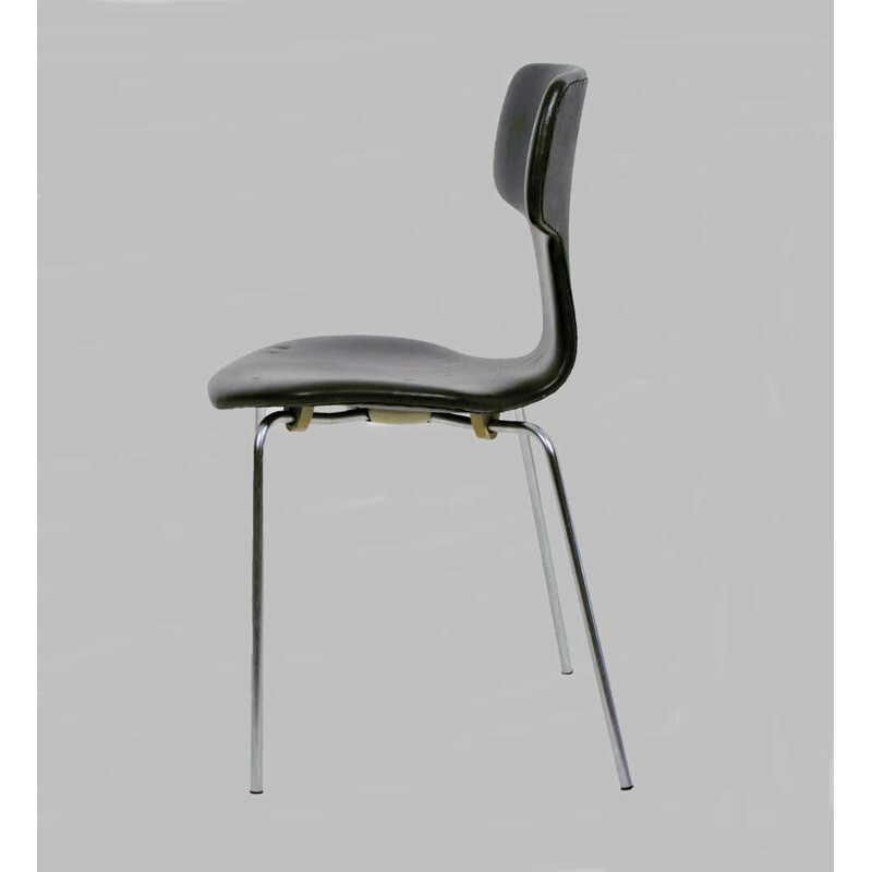 Vintage T-Chair  Hammer Chair by Fritz Hansen Arne Jacobsen Danish 1960s 