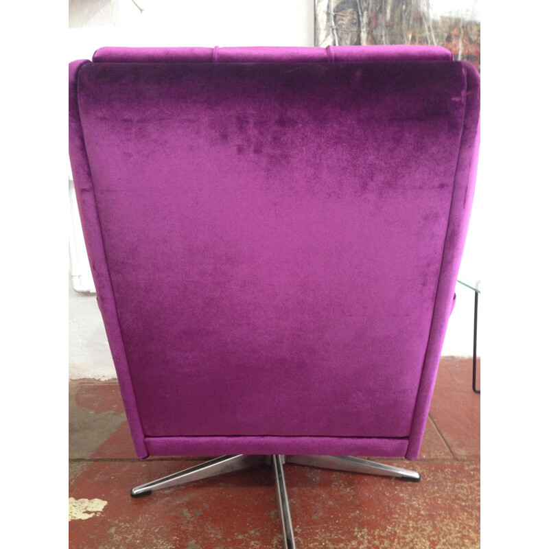 Fauteuil vintage violet en velours et acier - 1970