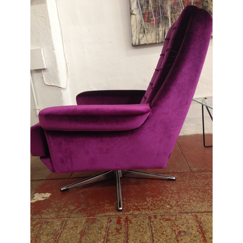 Purple armchair in velvet and steel - 1970s