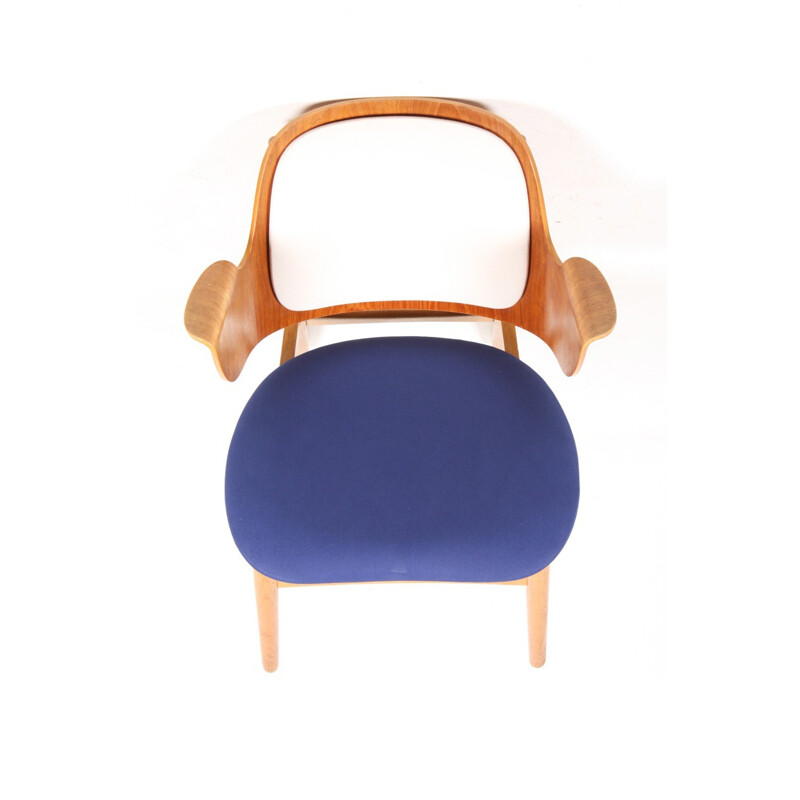 Fauteuil scandinave Bramin bleue et blanche, Arne HOVMAND-OLSEN - 1950